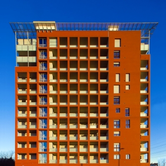 Edificio Moderno Inaugurato Un Anno Fa.